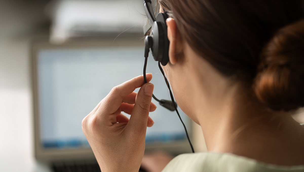 customer support woman with headset