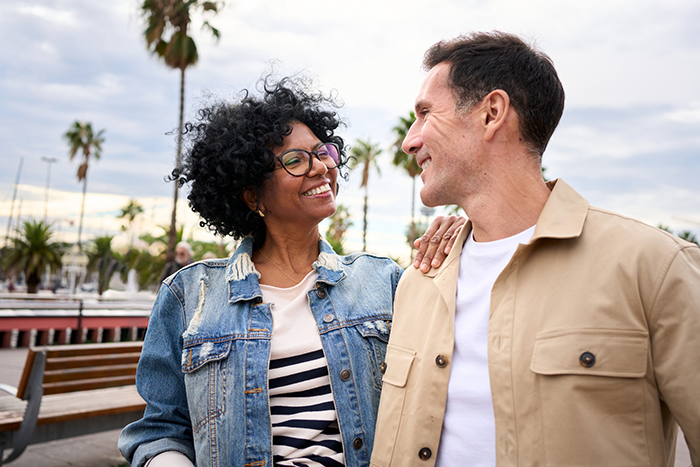 dimercaptosuccinic acid dmsa clear mcc medication image with smiling couple