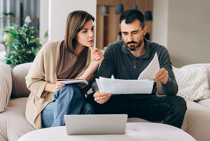 thyroid resources man and woman researching