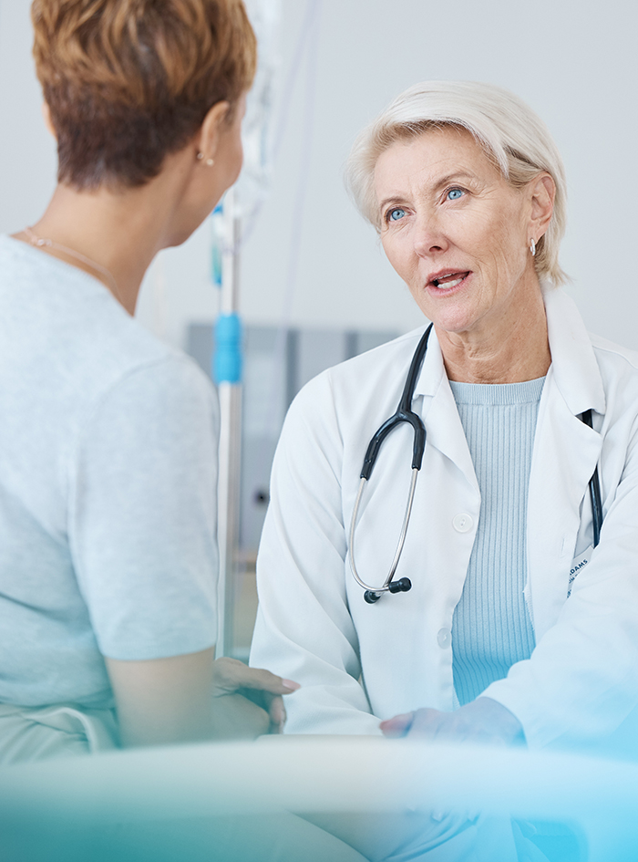 vaginismus symptoms doctor with patient